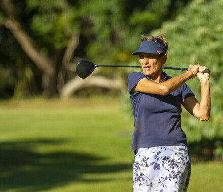Sylvie Morali Bouteleux aussi douée au golf qu'au padel